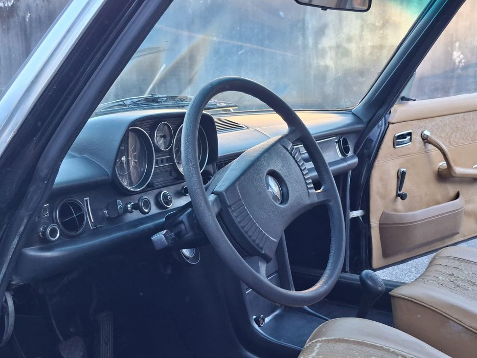 Mercedes Benz 200 gasóleo de 1976