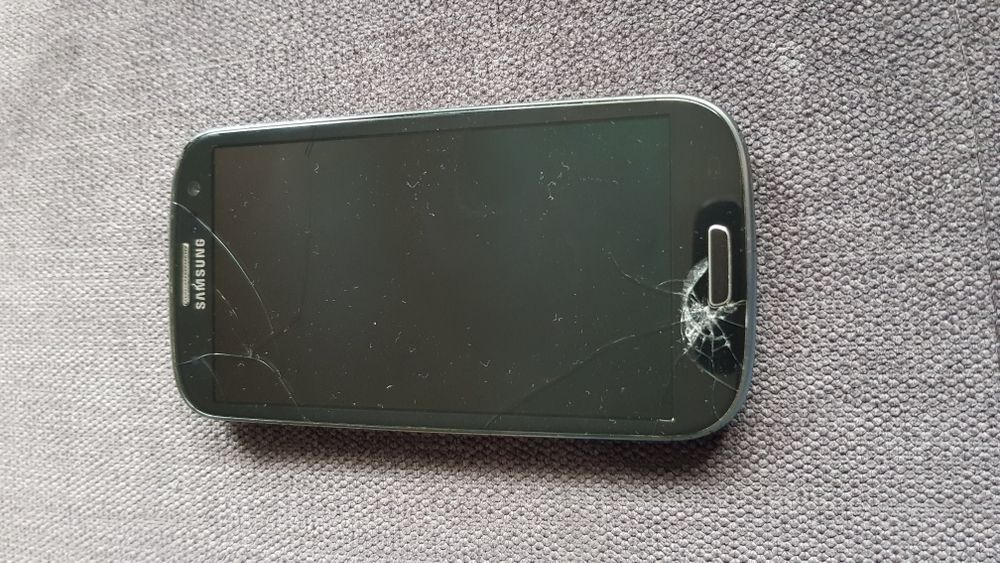 Samsung S3 uszkodzony wyświetlacz