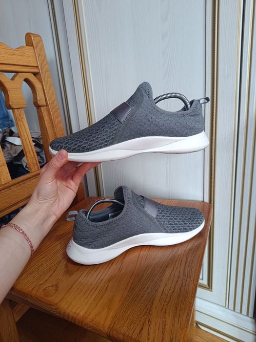 Skechers You / Serene оригінал кросівки 41р