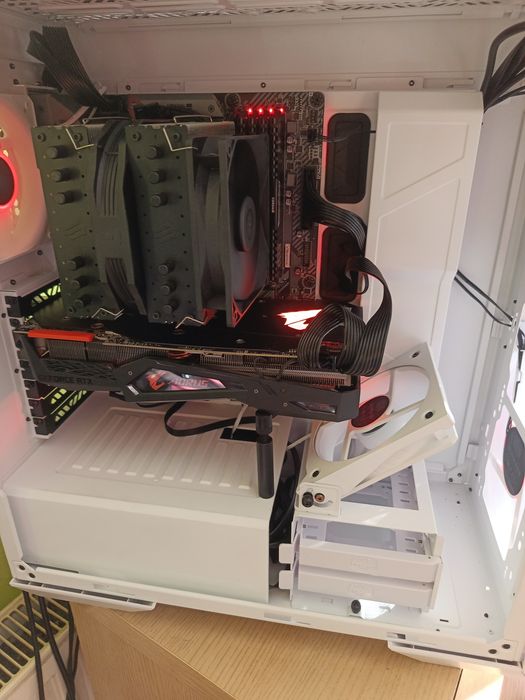 Komputer Gamingowy i9-9900k/ 32GB Ram  3000Mhz/ RTX 2080 TI/ 1 TB SSD M2/