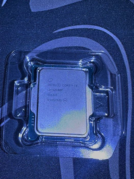 Процесор i3 12100f