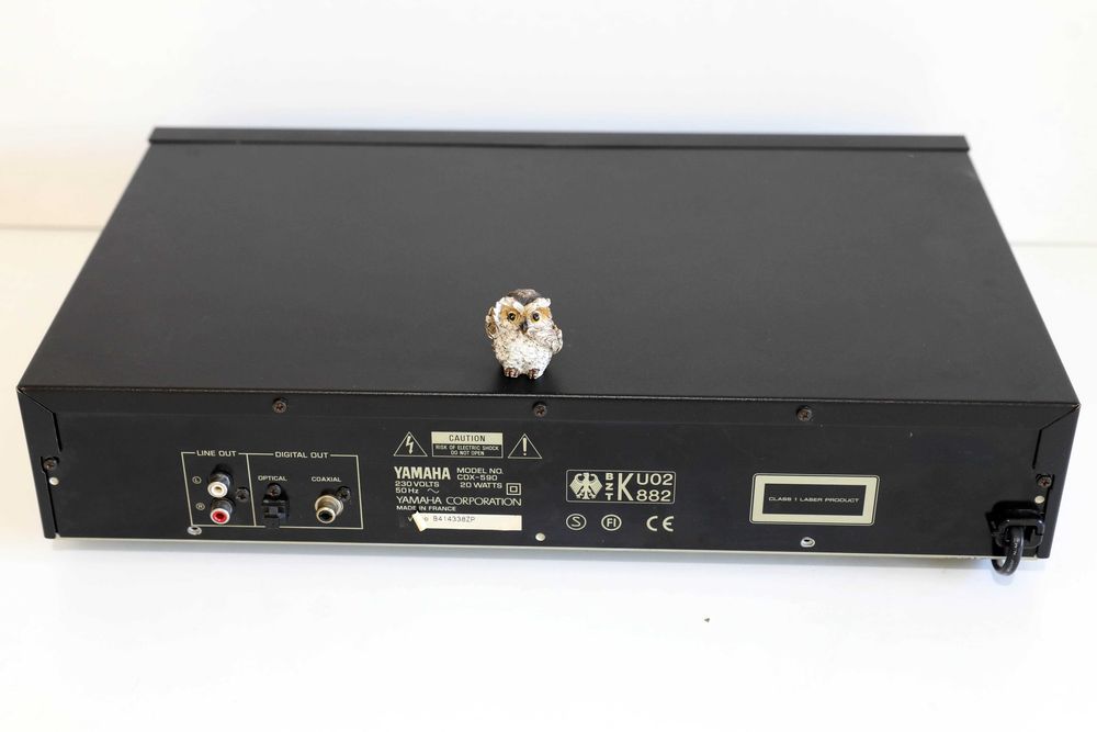 Yamaha CDX-590 Compact Disc Player