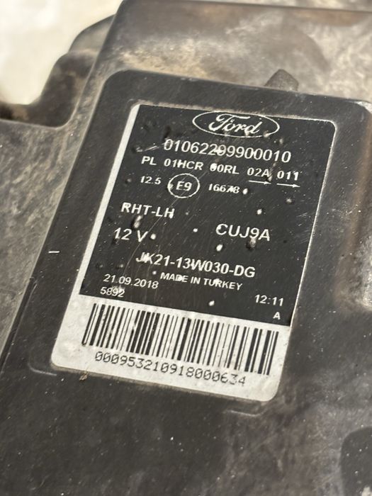 Lampa lewy przod ford custom