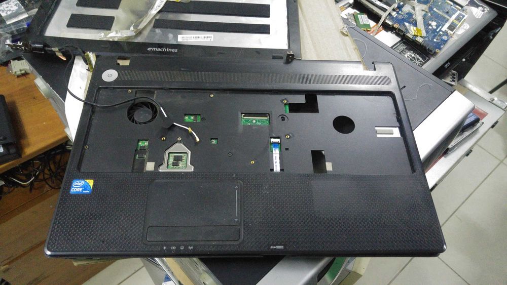 Ноутбук eMachines E732 розборка
