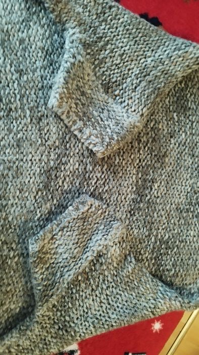 Sweter Zara rozmiar M z domieszką wełny