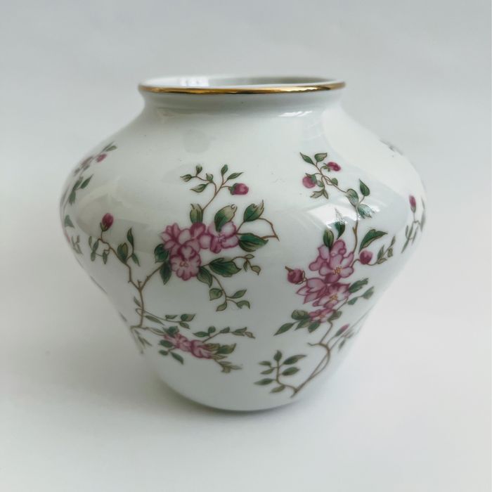 Porcelanowy wazon Bogucice PRL