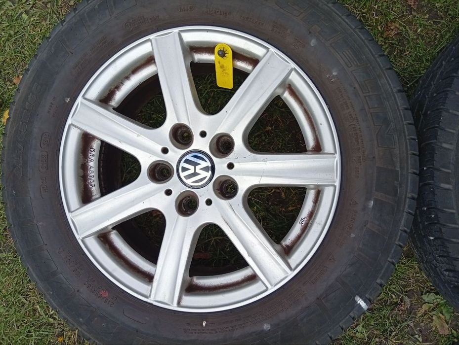 Колеса диски Volkswagen T5/T6 літня резина 215/66r16c