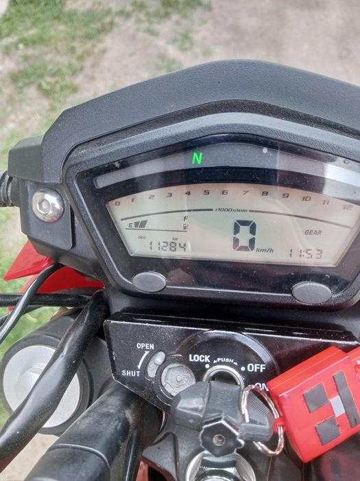 Продам ліфан SR200