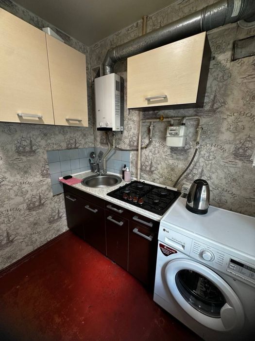 Сдам 2-комнатную квартиру в центре, ул. Криворожская