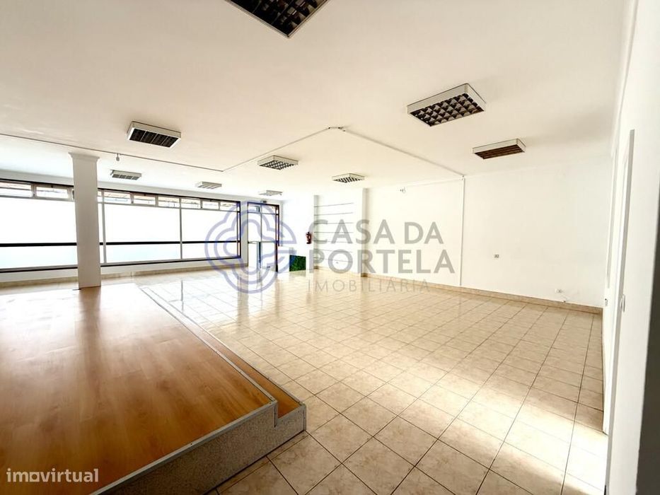 Loja em Ermesinde, Valongo — Ermesinde, Porto