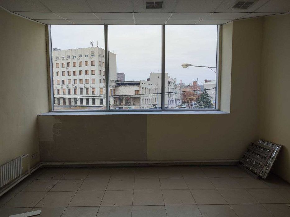 Оренда приміщення 351,9 м2/пр. Героїв Харкова 54/м. Захисників України