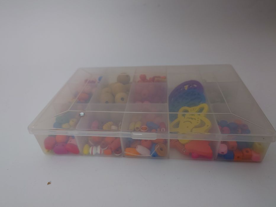 Koraliki drewniane kolorowe koraliki