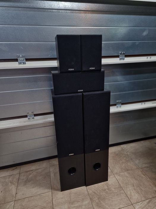 Amplituner Pioneer z głośnikami