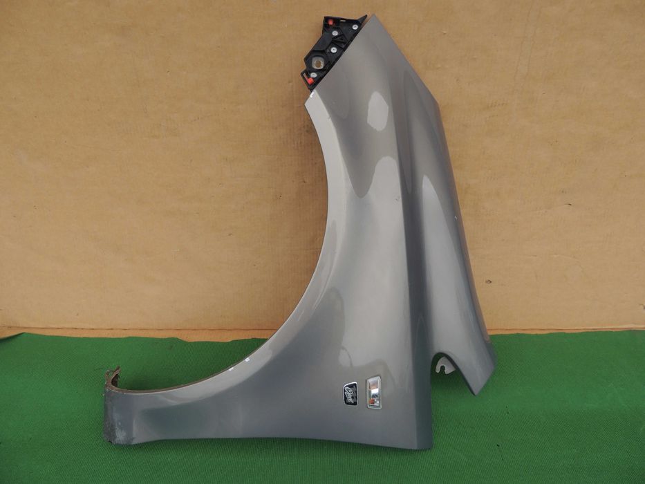 Błotnik przód przedni lewy Opel Corsa D 06,07,08,09,10,11,12-14 Z40W