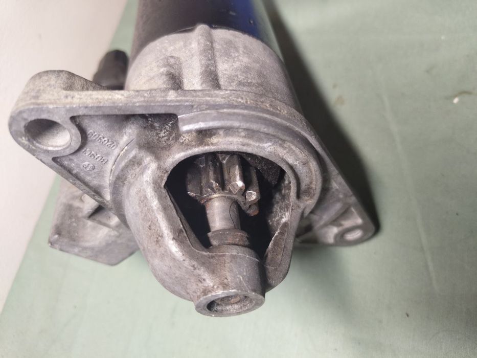 Стартер Тойоту Авенсис т22