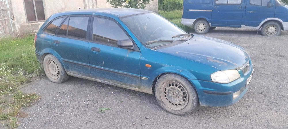 Автомобіль їде добре