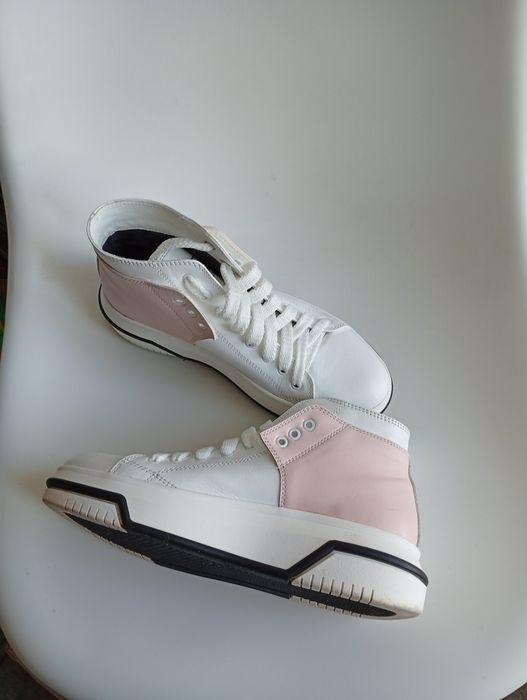 Ботинки женские кожаные. 24,5 см стелька