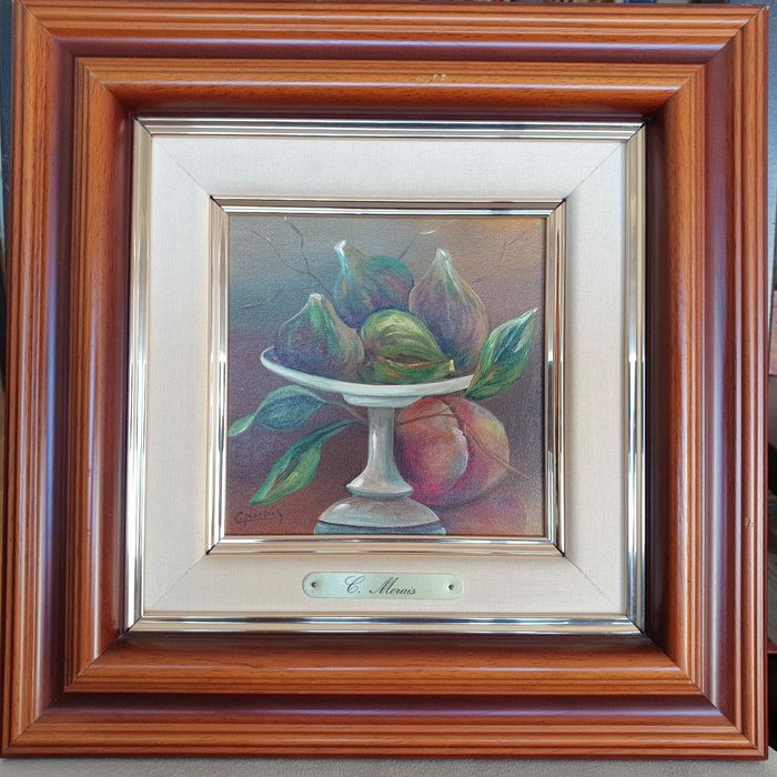 Quadros pintados  com moldura em madeira. Dimensões 31 x 31