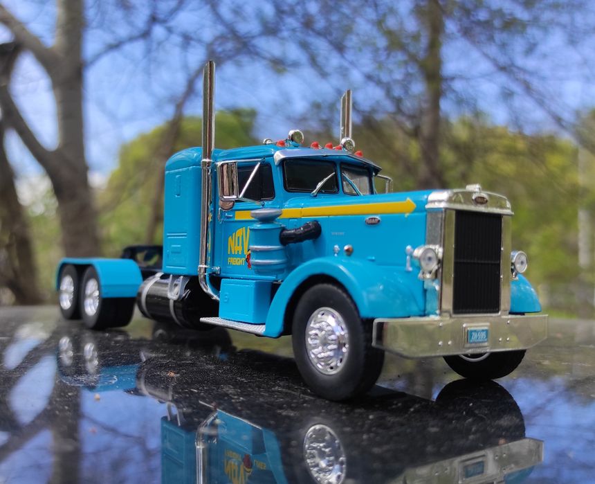 Модель 1/43 вантажівка Peterdild 350 Altaya