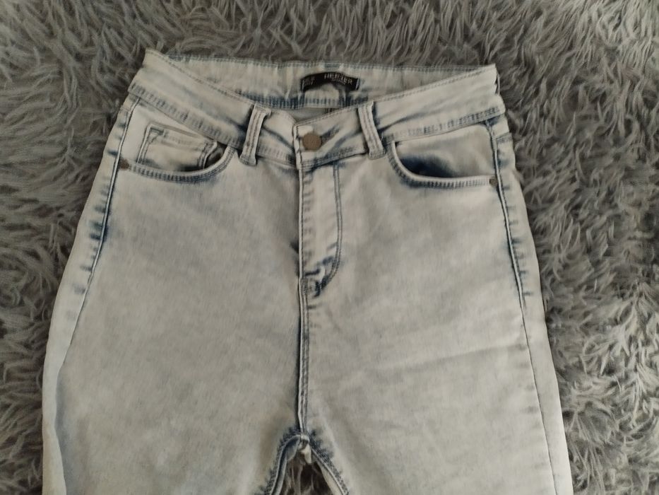 Продам джинсы в отличном состоянии