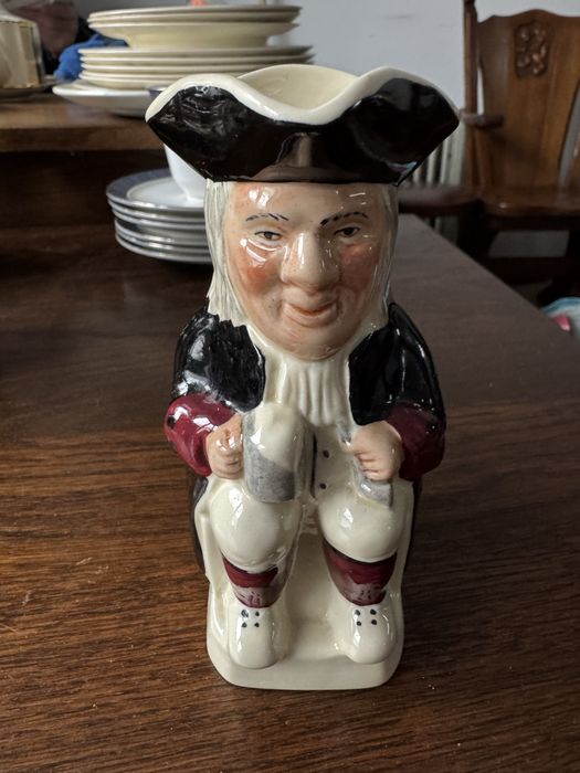 Старовинні англійські колекційні       кухлі  Toby