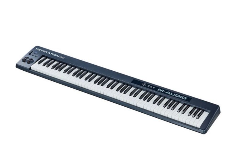 Teclado MIDI M-AUDIO Keystation 88 como novo + Cabo Lightning para USB