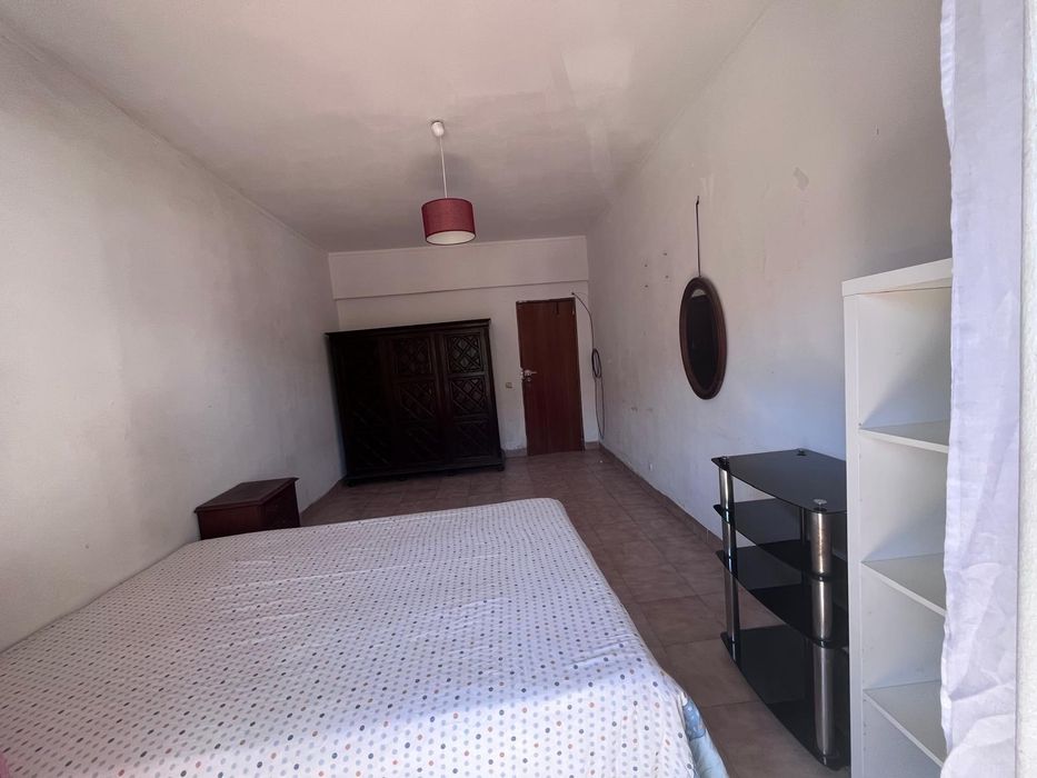 Quarto casal + criança - Laranjeiro