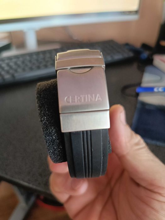 Годинник Certina