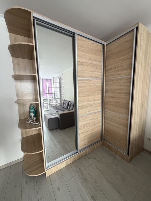 БЕЗ комісії Квартира з ремонтом на вул. Анни Ахматової 22