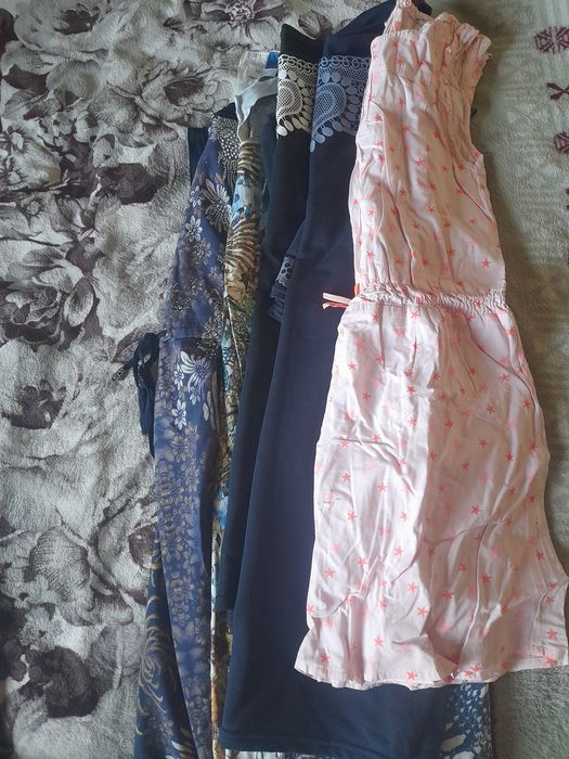 Плаття жіноче та дитяче