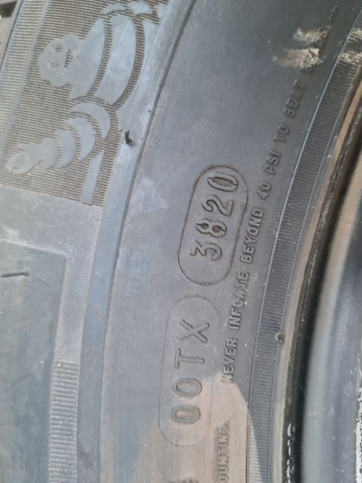Komplet 215/70r15C Michelin Agilis demo