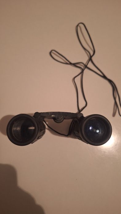 Binoculos bem conservados