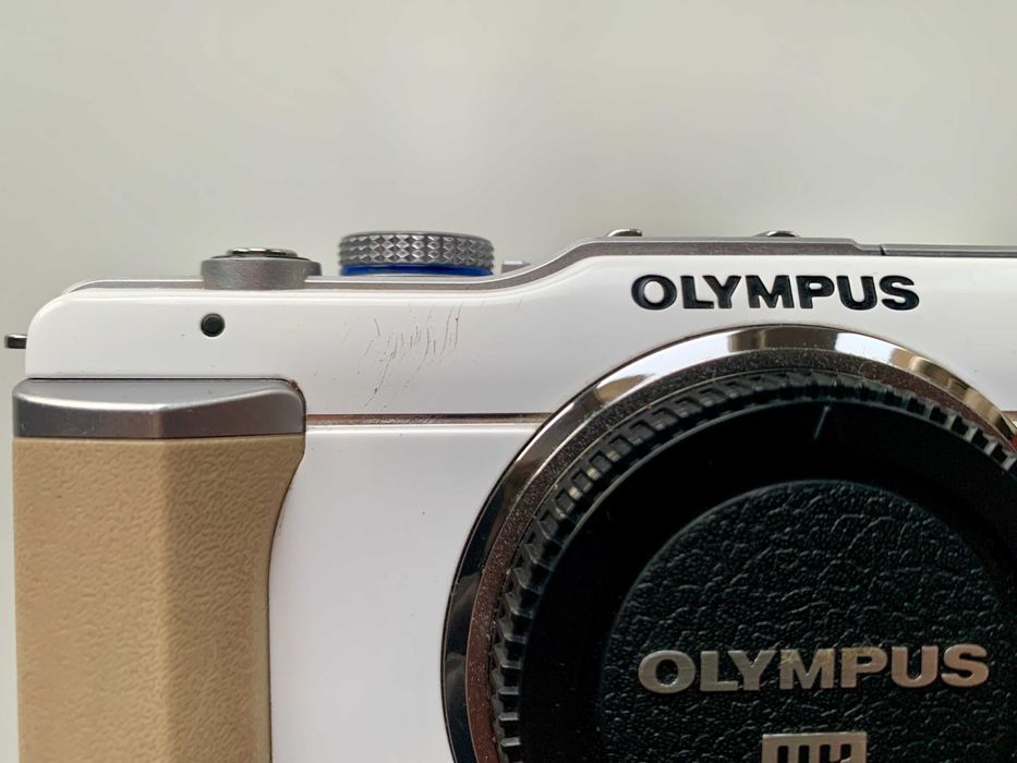 Aparat Olympus PEN E-Pl1, obiektyw Zuiko Digital 40-150mm 1:4-5:6 ed