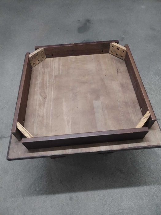 Mesa Rustica Para Varias Aplicações