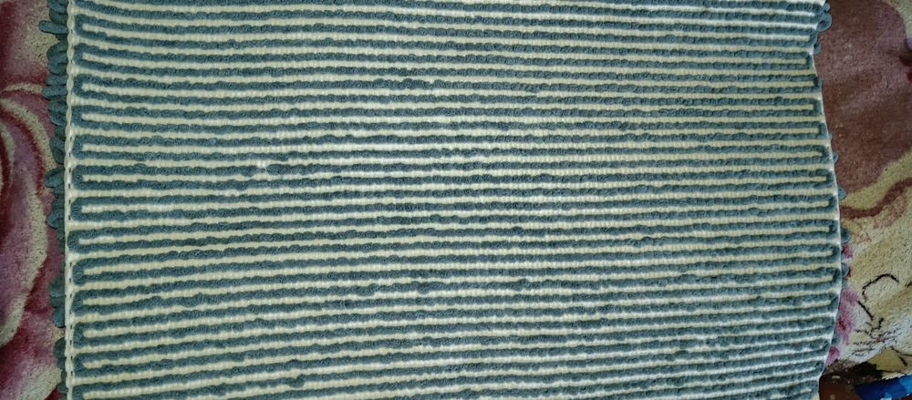 Коврик для ванной комнаты