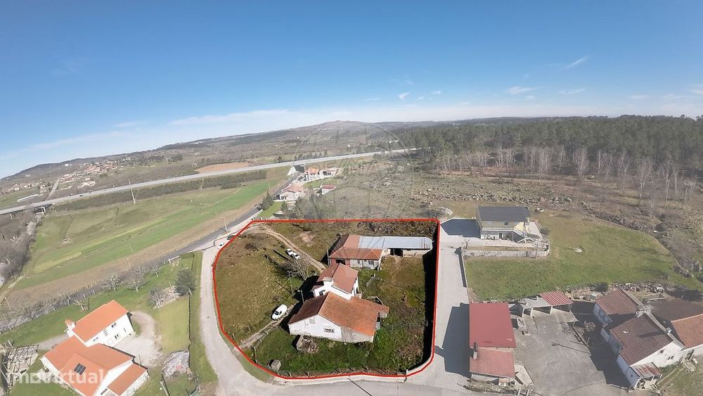 Moradia T4 para venda