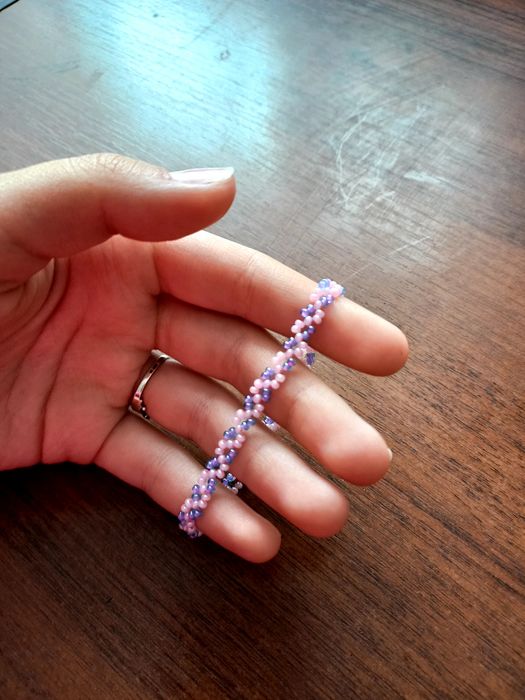 Гарненький браслетик ручної роботи
