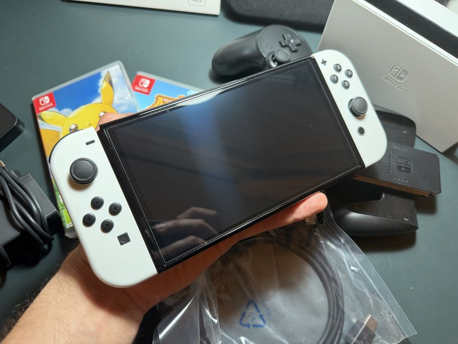 Switch Oled + Gry + Akcesoria