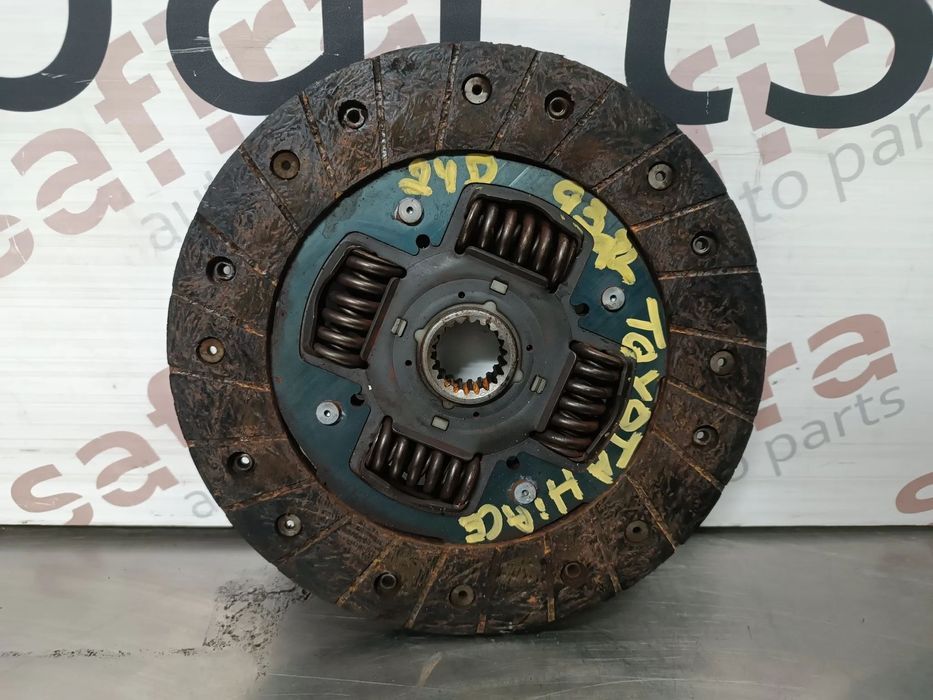 EMBRAIAGEM (DISCO + PRENSA) TOYOTA HIACE / HILUX 2.4D 92-98