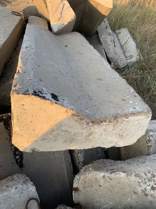 Бордюр дорожній-фундаментний!