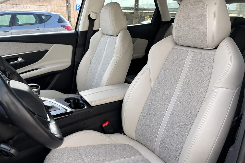 Peugeot 3008 PureTech 130 Stop & Start GPF Allure Pack — photo 5