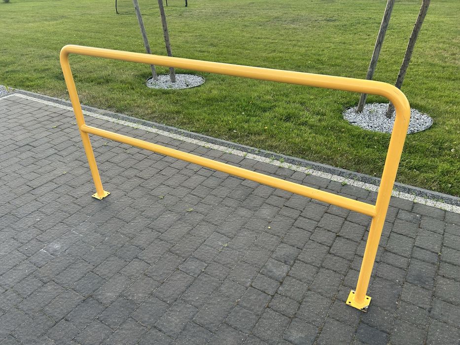 Bariery drogowe  2m x 1,1m , rura 5 cm