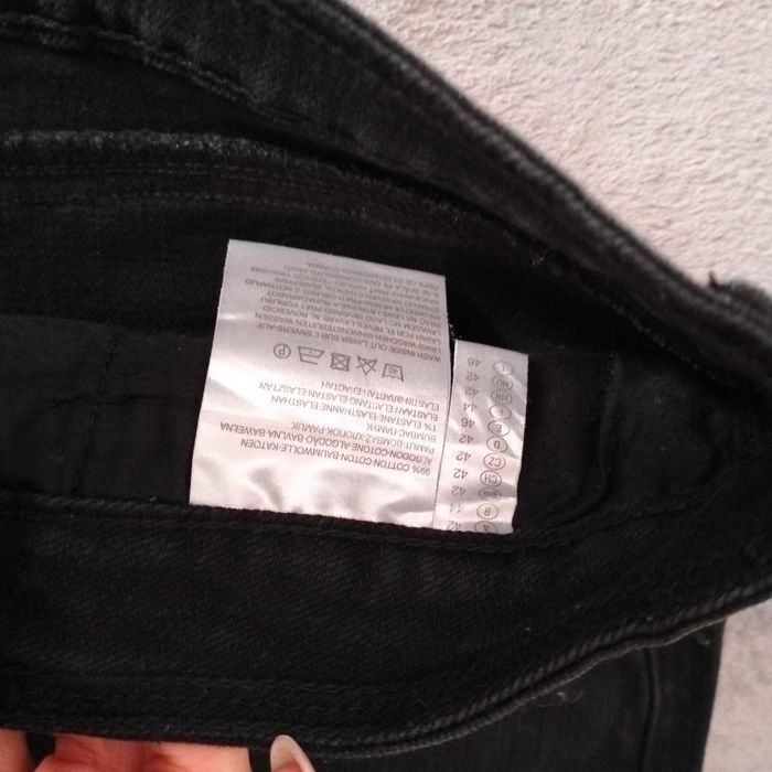 Saia curta de ganga preta