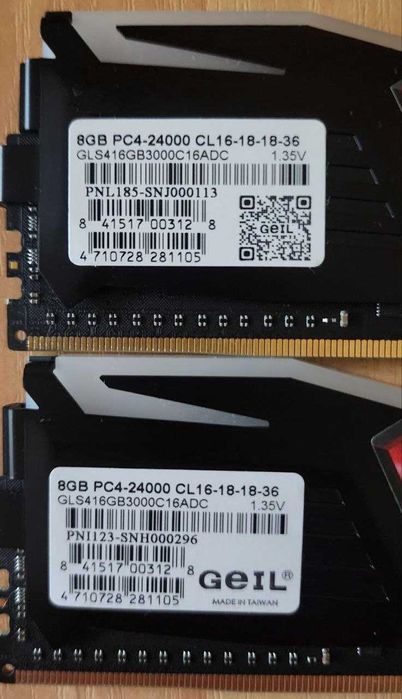 Оперативна памʼять 32 Gb GeIL DDR4 (Kit of 4x8192) Super Luce RGB