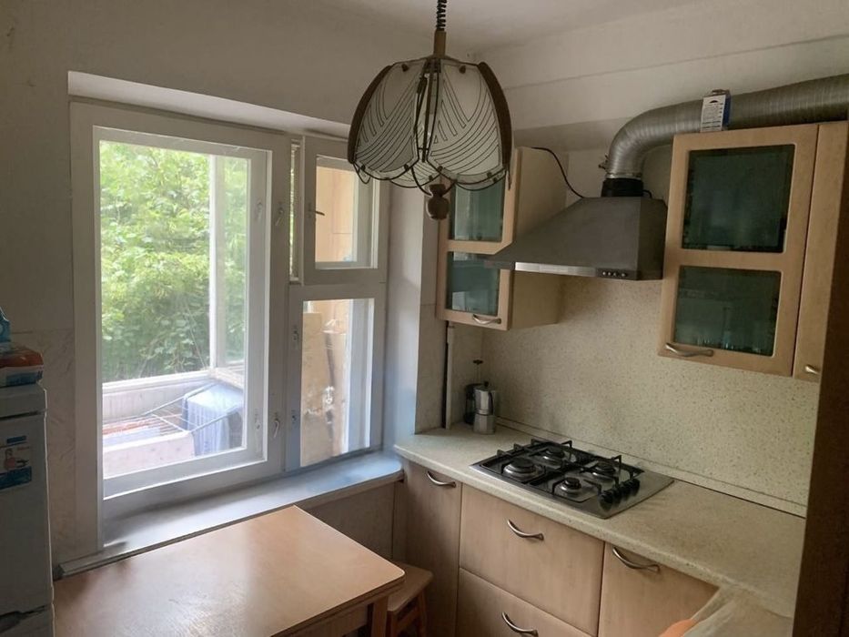 Продаж 1 к квартири м, Лукянівська