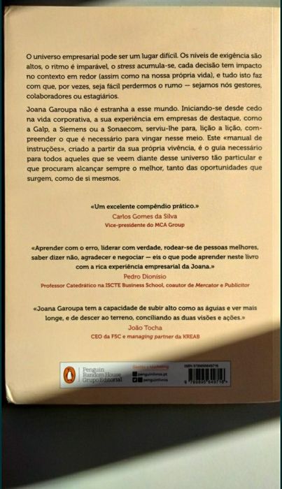 Manual de Sobrevivência para o Mundo Corporativo [COMO NOVO]