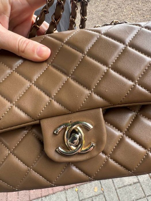Elegancka Pikowana Torebka na Łańcuszku