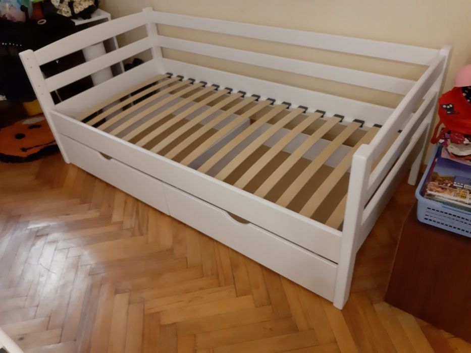 Кровать односпальная полуторная Лиза, кушетка из массива дерева, нота ...