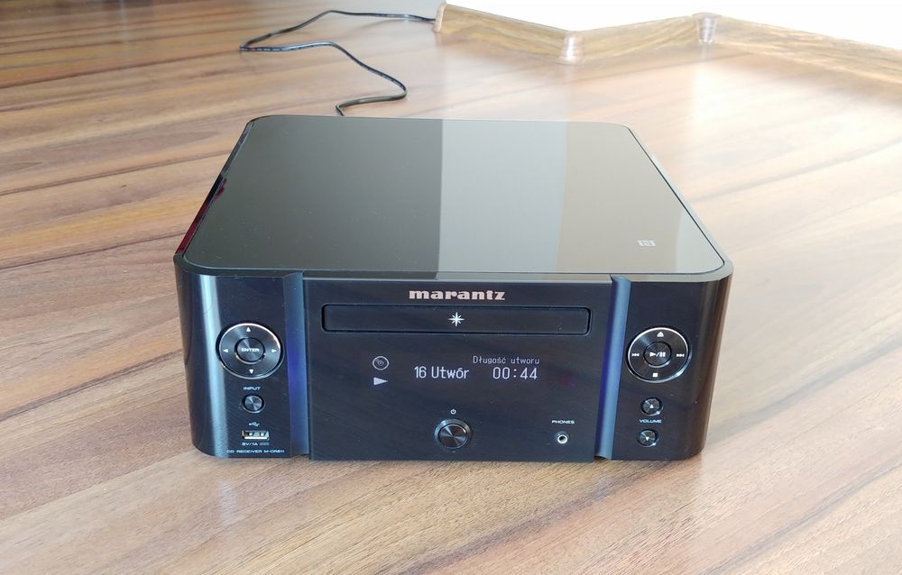 Amplituner, odtwarzacz sieciowy Marantz M-CR611 Spotify Bluetooth