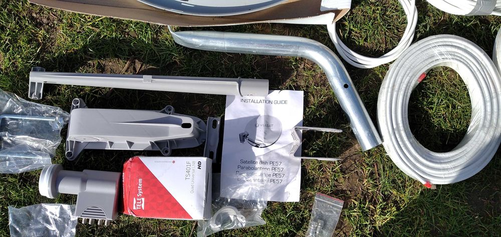 Antena satelitarna 60 cm. cały komplet /nowa/